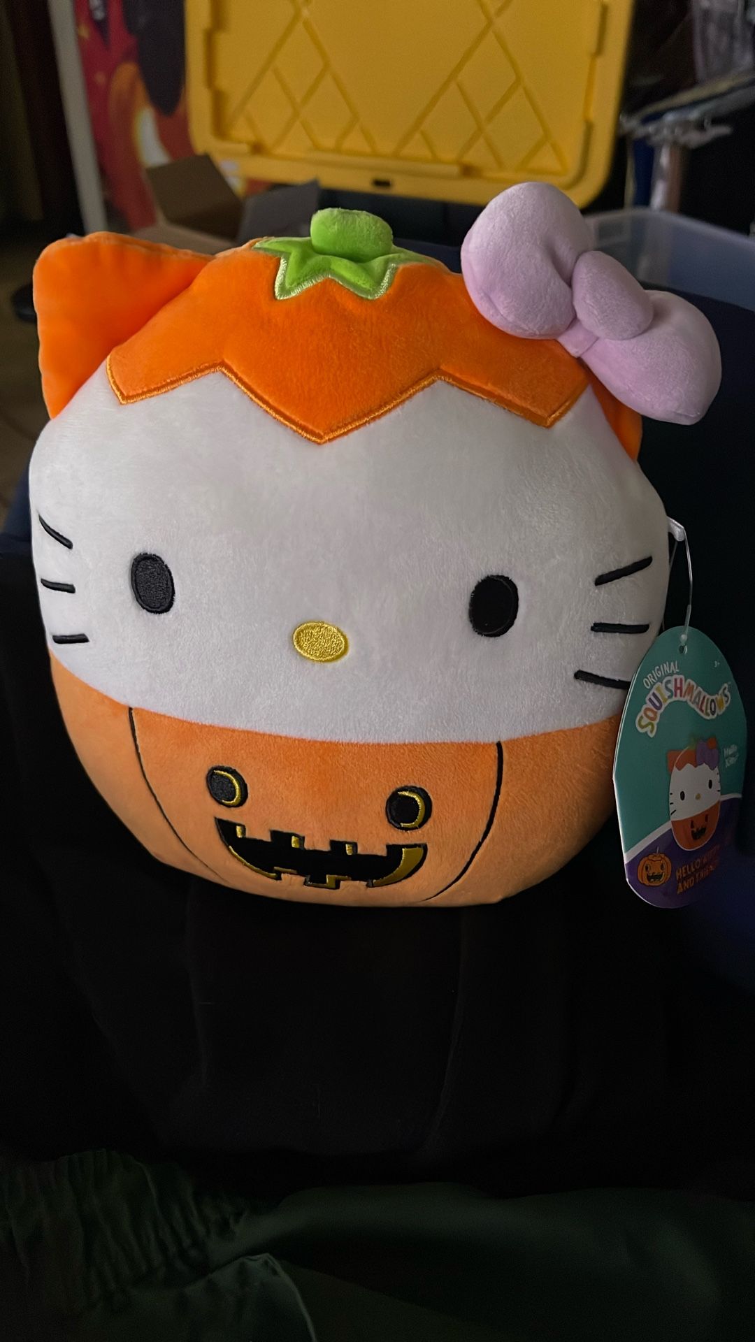 HELLO KITTY PLUSHIE