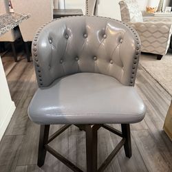 3 Bar Stools new in box ..3 for 250