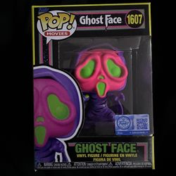 Funko Pop! Vinyl: Scream - Ghost Face (Black Light) - Entertainment Earth...