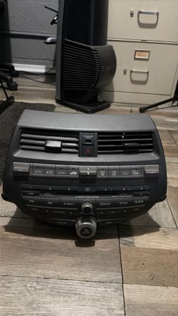 08/12 Honda Accord Radio