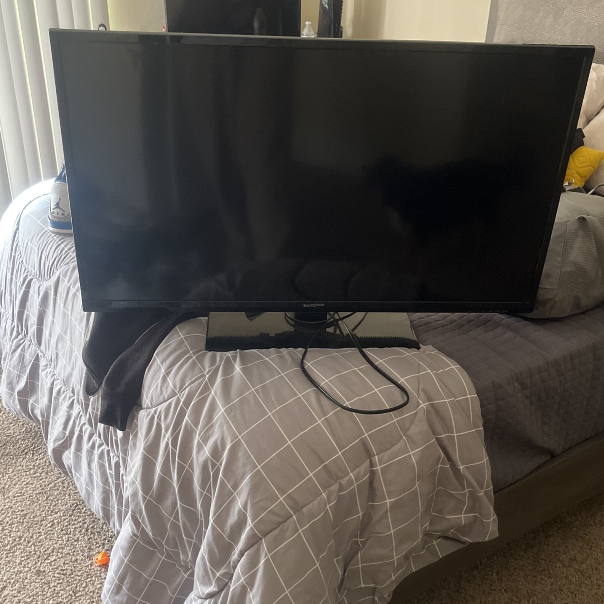 Westinghouse Large Tv