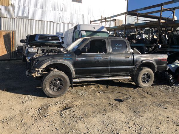 01 toyota tacoma parts