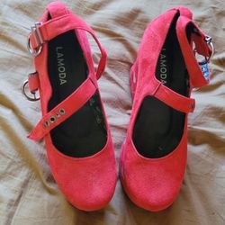 Lamoda Red Hearts Platform Heels