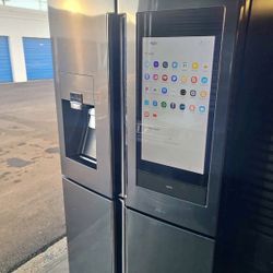 Refrigerator With 4 Doors