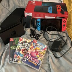 Nintendo Switch Olde With Dock Original Box And Carrying Case And 3 Games