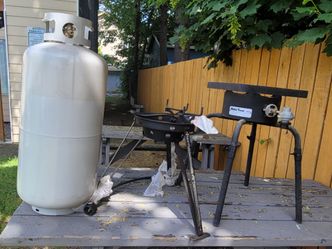 Propane tank and burners