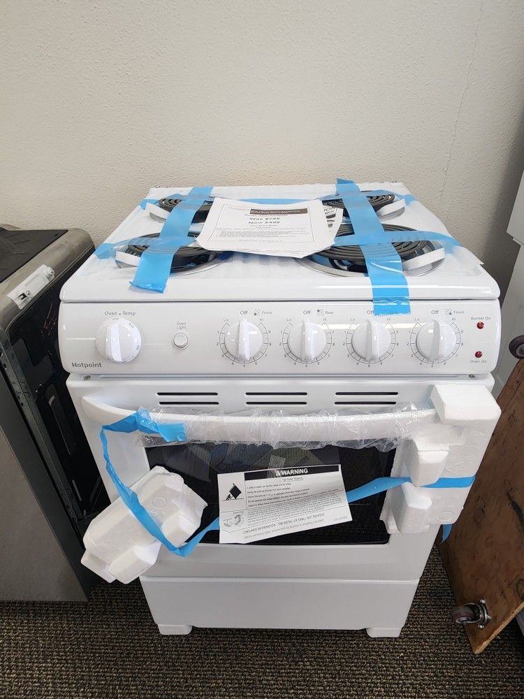 24 in. 4 Burner Element Free-Standing Electric Range Oven in White