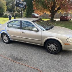 2000 Nissan Maxima