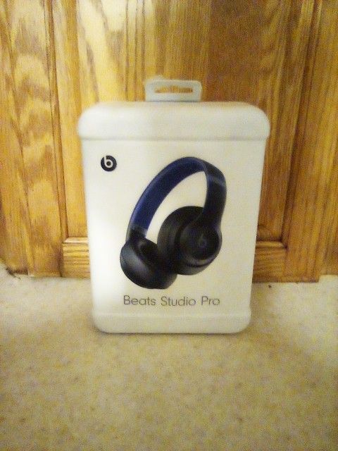 2025 BEATS STUDIO PRO
