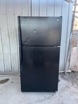 MAYTAG REFRIGERATOR
