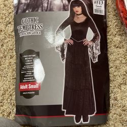 Costume