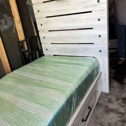 Bedroom Set 
