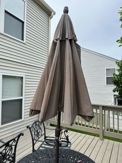 Patio umbrella
