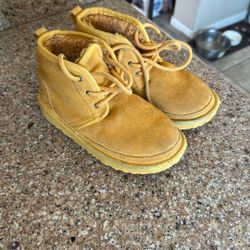 Ugg Boots Kids Size One Usa, Suede Leather Mustard Yellow NEUMELL Ankle