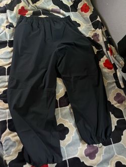 Under armor sweatpants