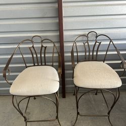 🪑 Pair of Bronze Bar Stools – Metal Frame + Cushioned Seat