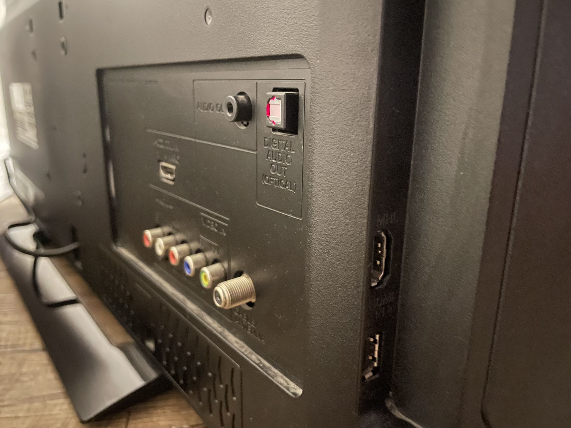 Sony KDL-32R400A Television for Sale in Jacksonville, FL - OfferUp
