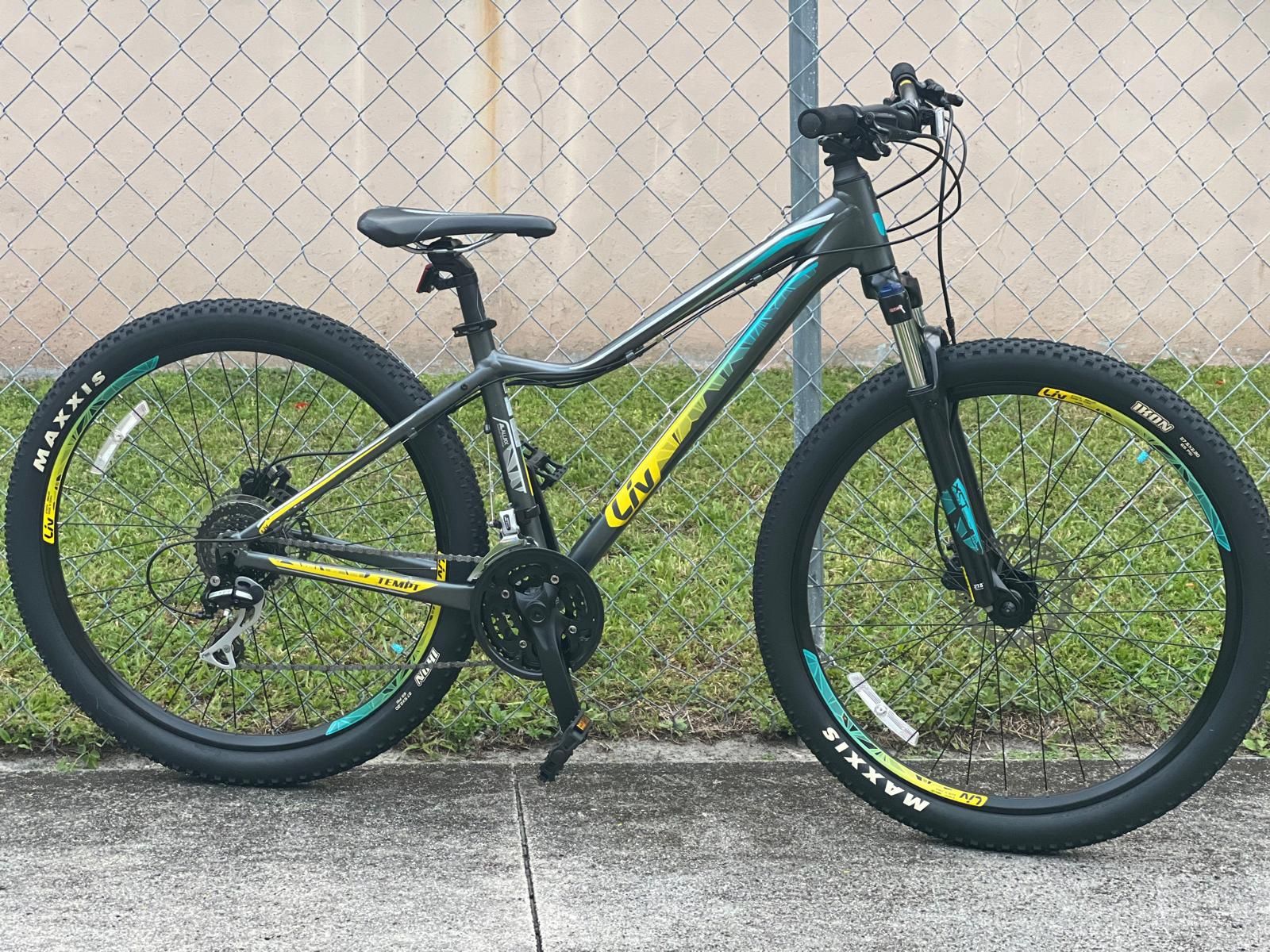 Giant Liv Tempt MTB, 27.5 Inch Wheels Size