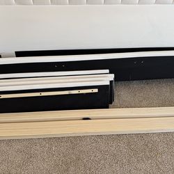 🛏️ Modern Upholstered Bed Frame – Cream/Off-White – Excellent Condition