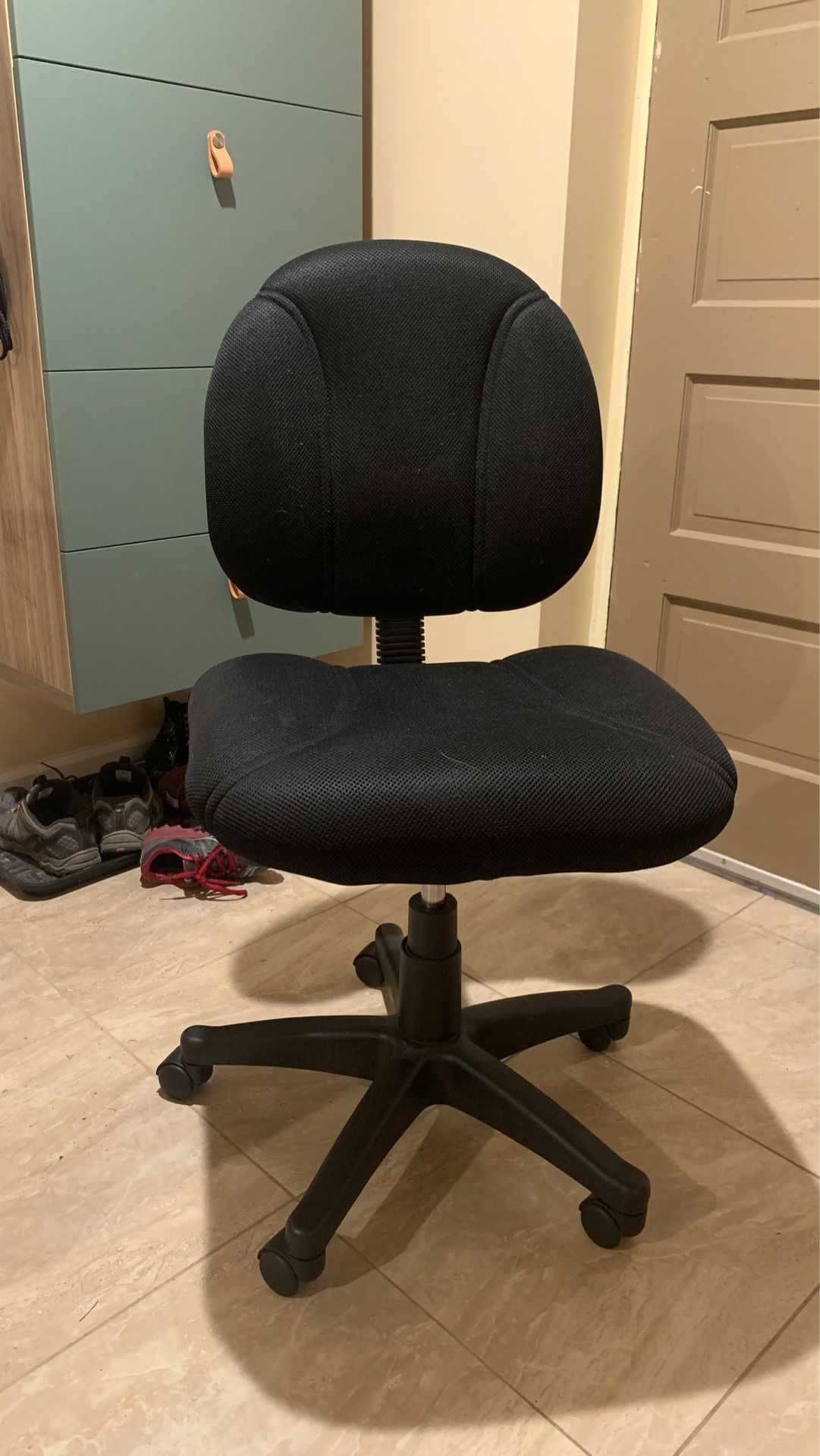 Adjustable office chair