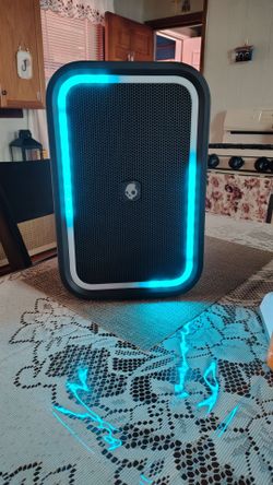 Skullcandy stomp Bluetooth speaker... Used a few times