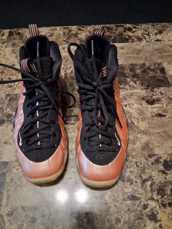 Girls Nike Foamposites size 4.5