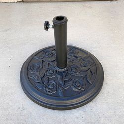 (NEW) $25 Lightweight Patio Umbrella Base 18” Round Base Stand Outdoor Garden Market, Weight 18 lbs