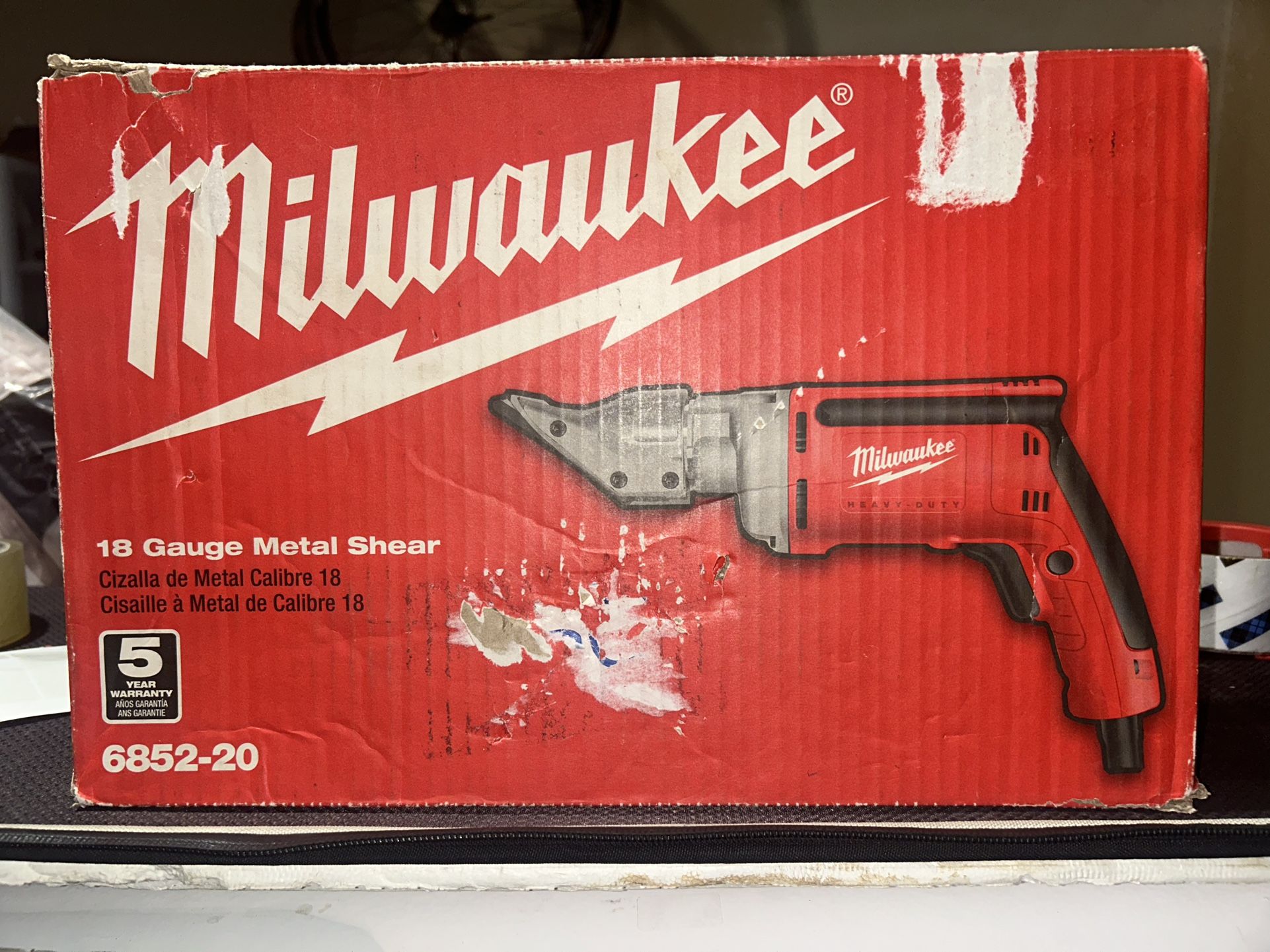 BRAND NEW - Milwaukee Model 6852-20 18 Gauge Metal Shear