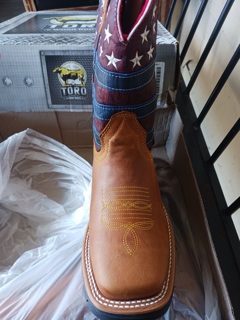 Toro Boots