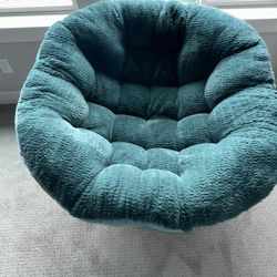 Gently Used Emerald Green Papasan Chair 