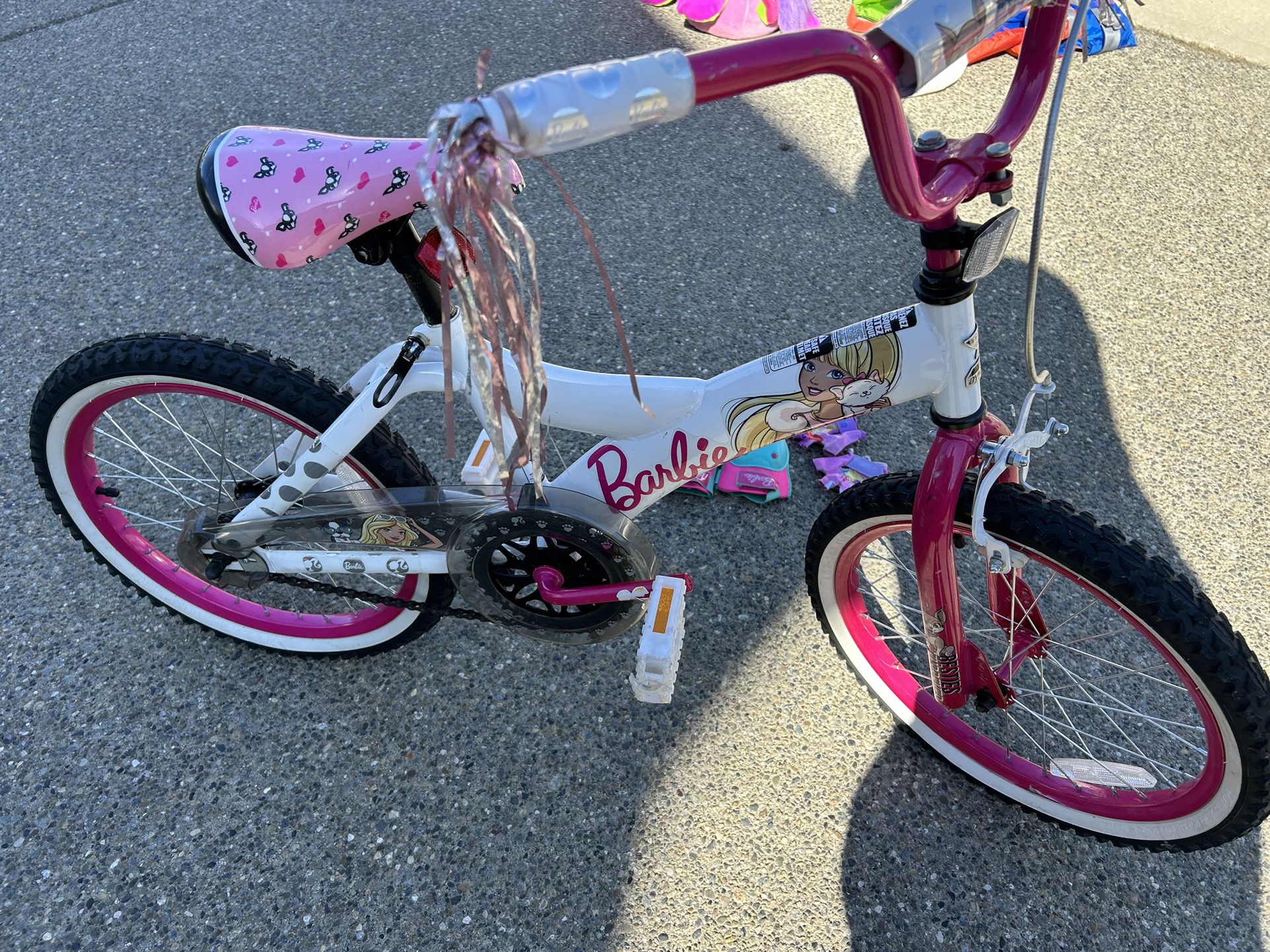 Barbie Bike With Knee Pads And Gloves