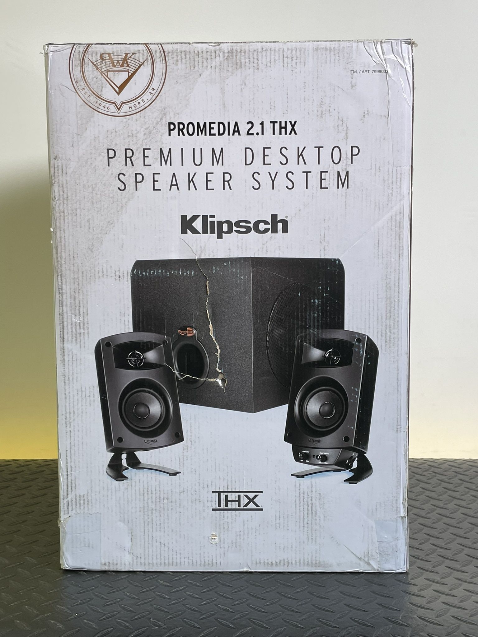 Klipsch Promedia 2.1 THX Premium Desktop Speaker System  brand new in box