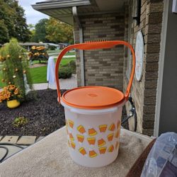 Tupperware Vintage Candy Corn Bucket