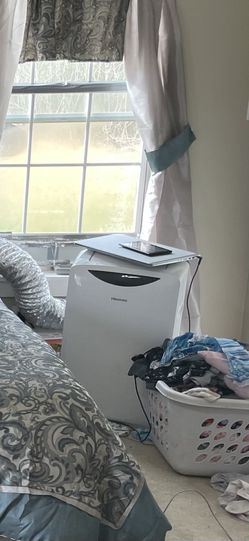 Hisense 12000 btu portable unit