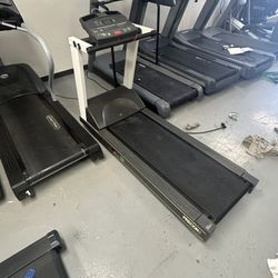 Precor 9.41si Treadmill 
