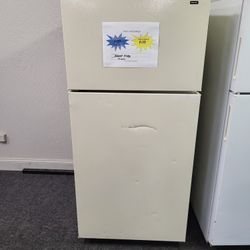 🎄Holiday Sale! Hotpoint 15cuft Fridge - Warranty Included 