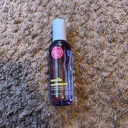 eos vanilla cashmere