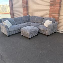Really Nice Sectional Couch Deliver Available