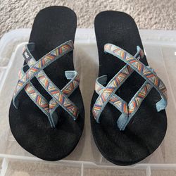 Teva Women’s Size 8 Wedge Strappy Sandals