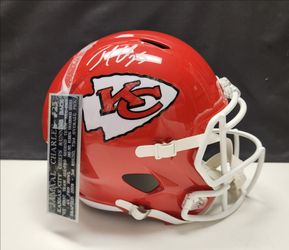 Chiefs Jamaal Charles Signed, Beckett-Certified Speed Helmet w/ Nameplate