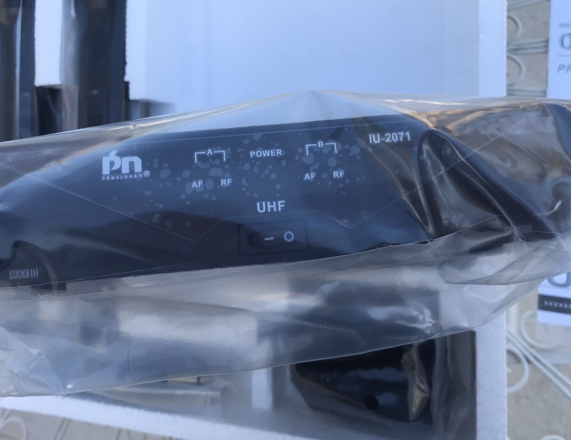 Wireless microphone
