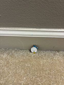Disney Pin - Donald Duck Circular Pin