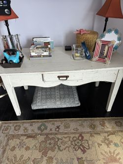 Table/desk