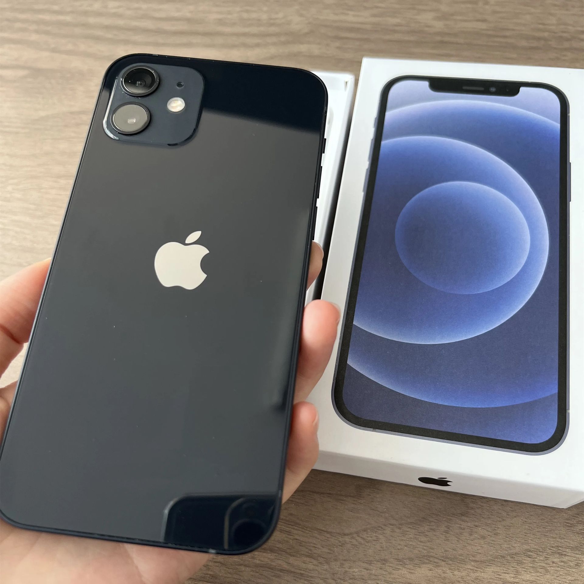 iPhone 12 unlocked