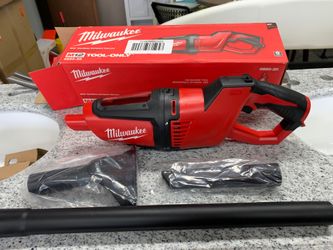 Milwaukee M12 vacuum no battery