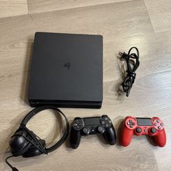 PS4 Slim