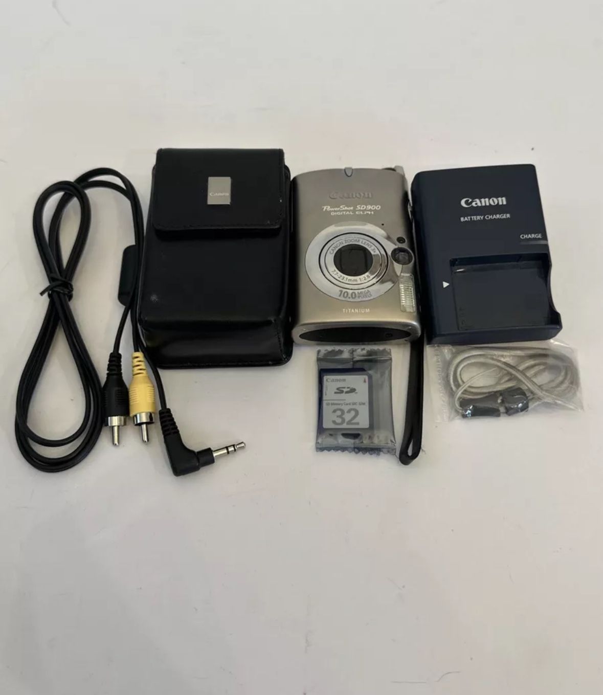 Canon PowerShot Elph SD900 Titanium 10MP Digital Camera Tested Works