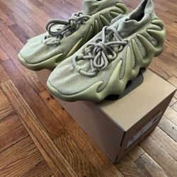 Yeezy 450 Resin size 9.5