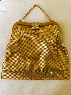 Vintage 1930”s Whiting & Davis Gold Mesh Purse