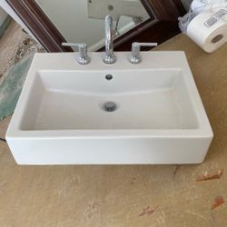 Daruvit Bathroom Sink